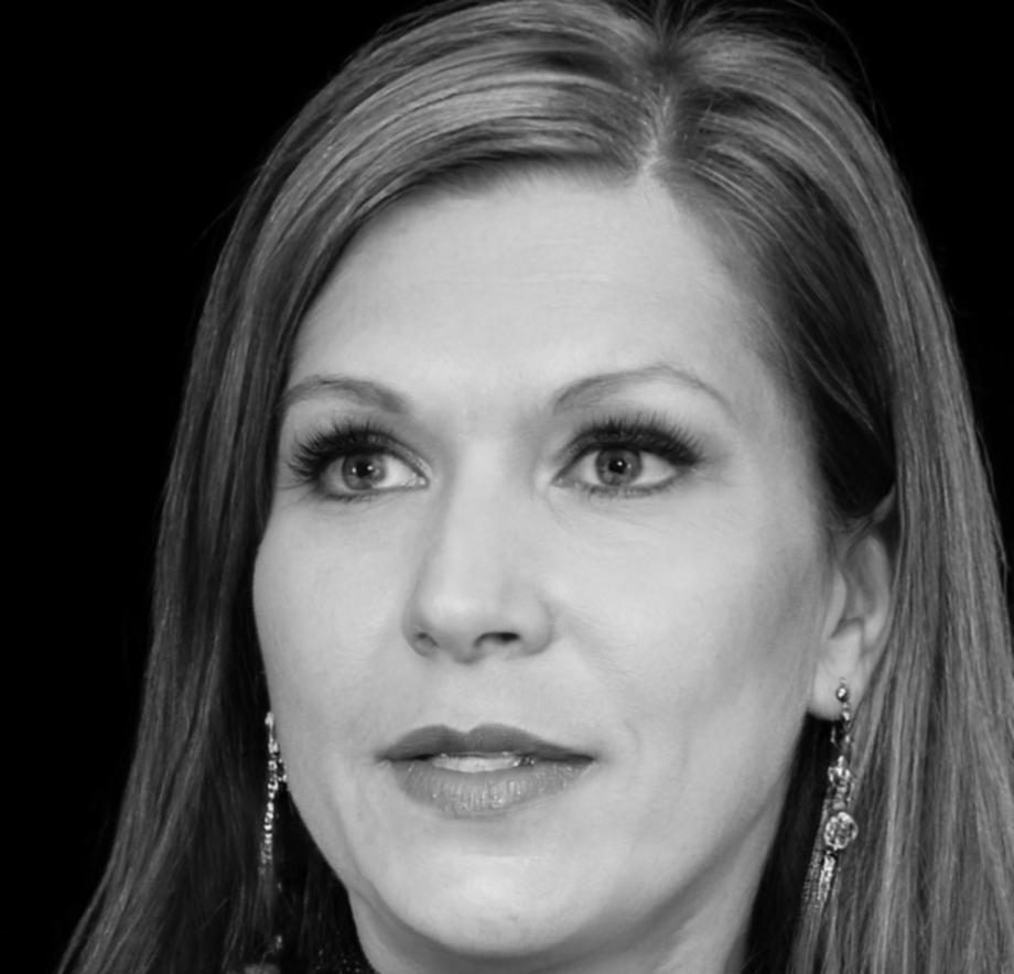 Sarah Hoffmann aus München