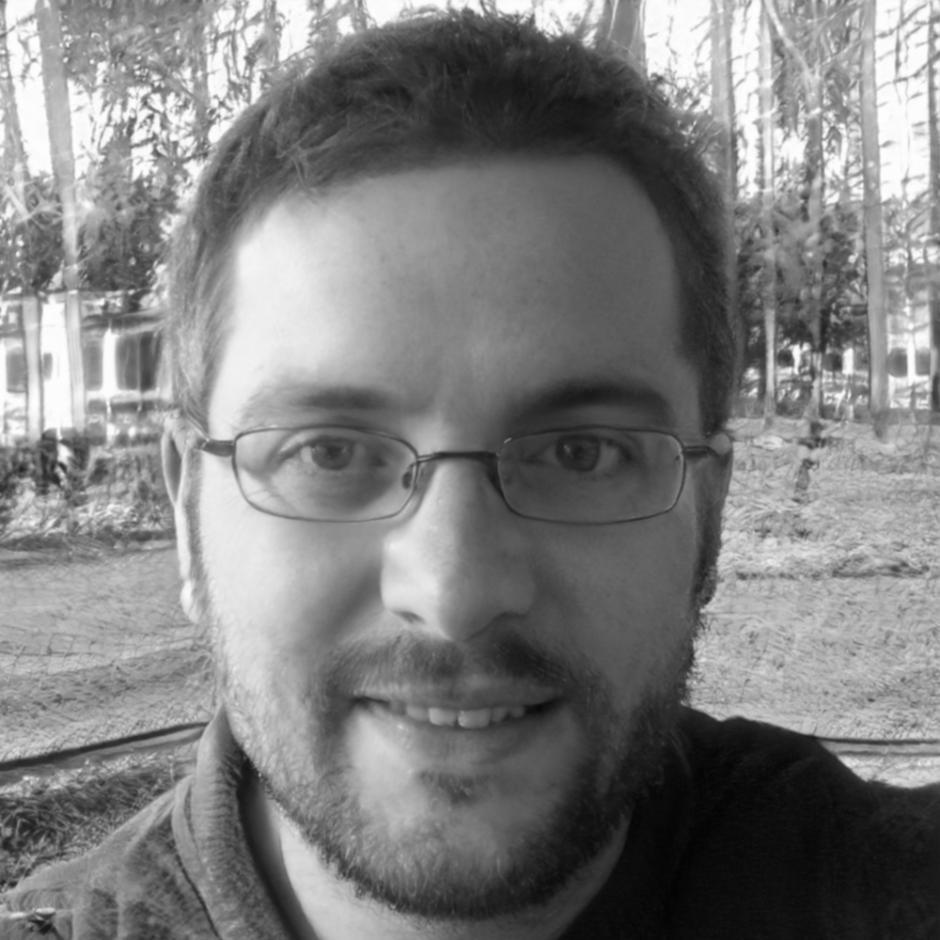 Portrait von Thorsten Burkhardt, Gründer von sylphyrnova